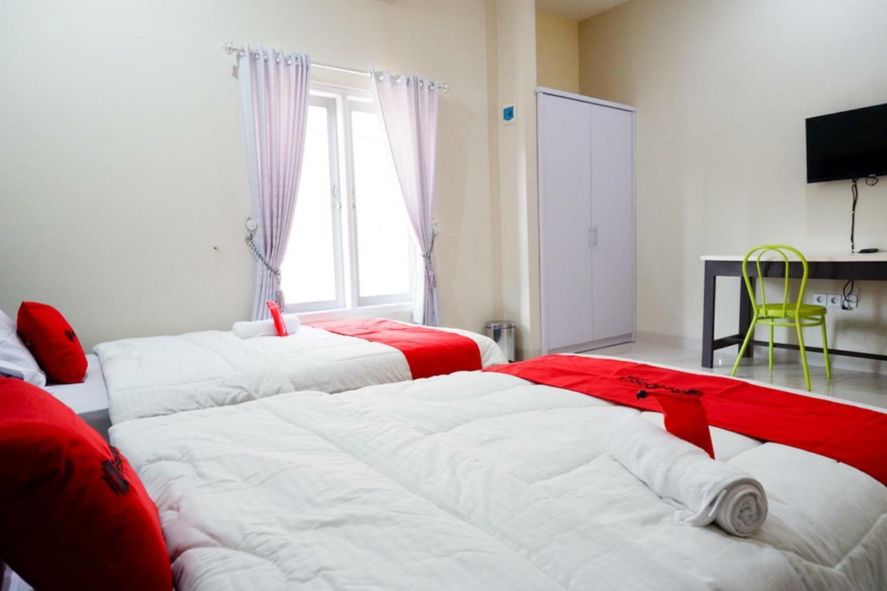 Reddoorz Syariah Near Rsud Margono Purwokerto Hotel Exterior photo